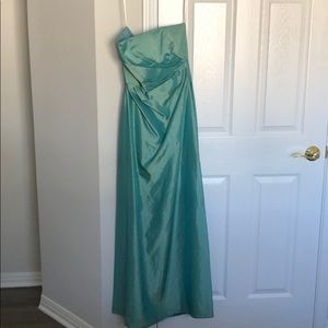 Strapless prom/bridesmaids dress